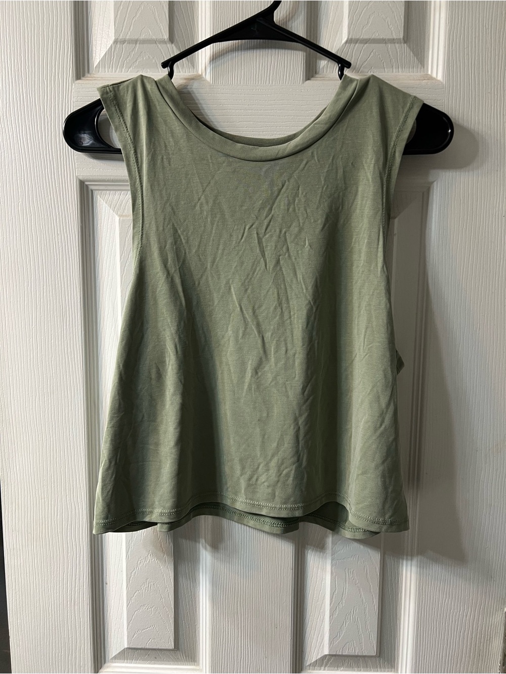 Women’s XS Sleeveless Scoop Neck Cropped Tank Top - Sage Green, Athleisure, Yoga
